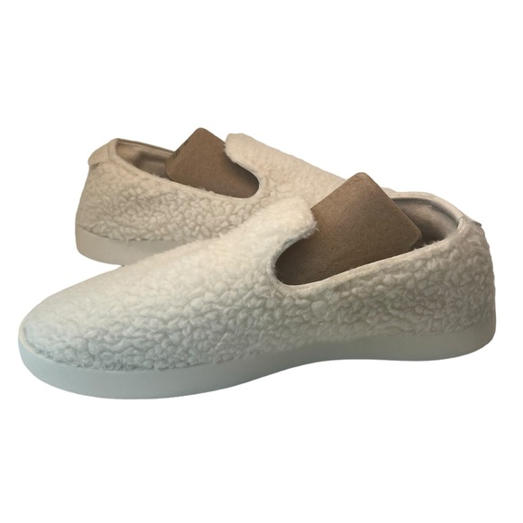 allbirds Other - Allbirds Men’s Wool Lounger Fluffs Shoes in Natural White Size 11